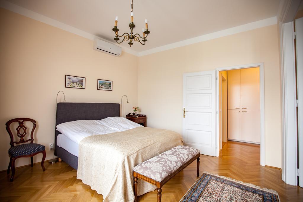 Schieszl Apartments 2 Budapeste Exterior foto